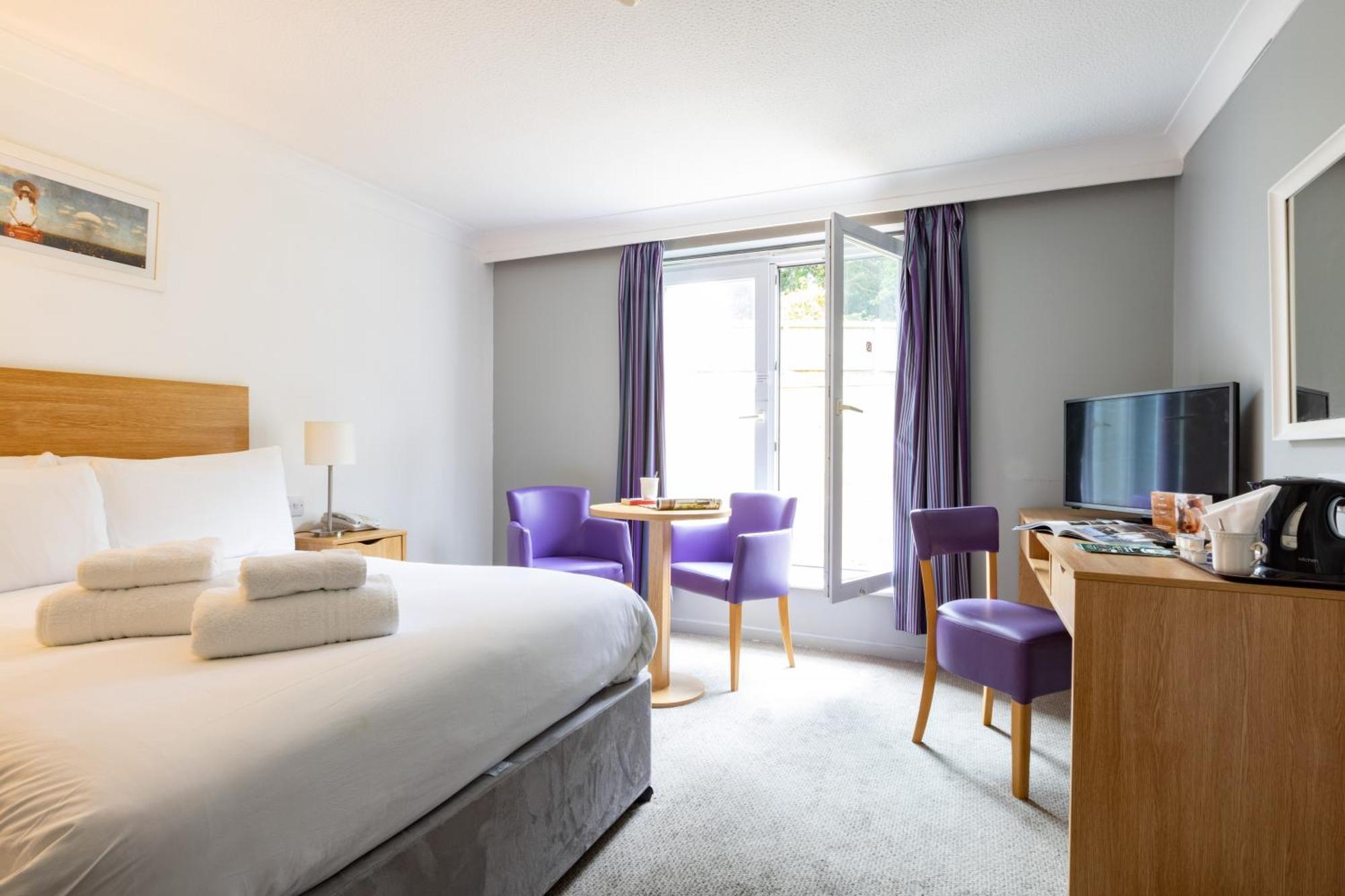 Hotel The Broadway Park 3*